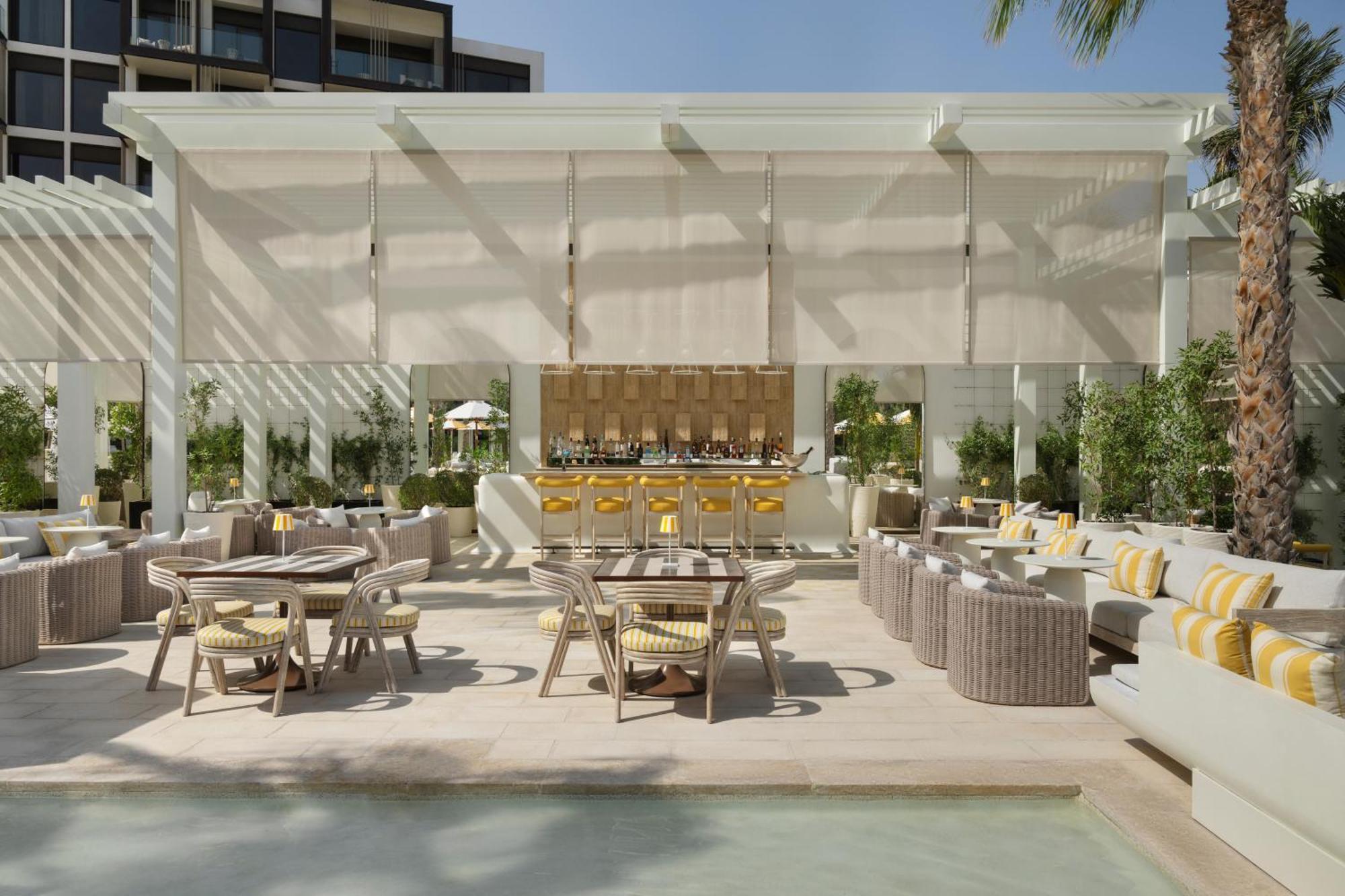 凯撒宫殿蓝水酒店 迪拜 外观 照片 The Pool Bar