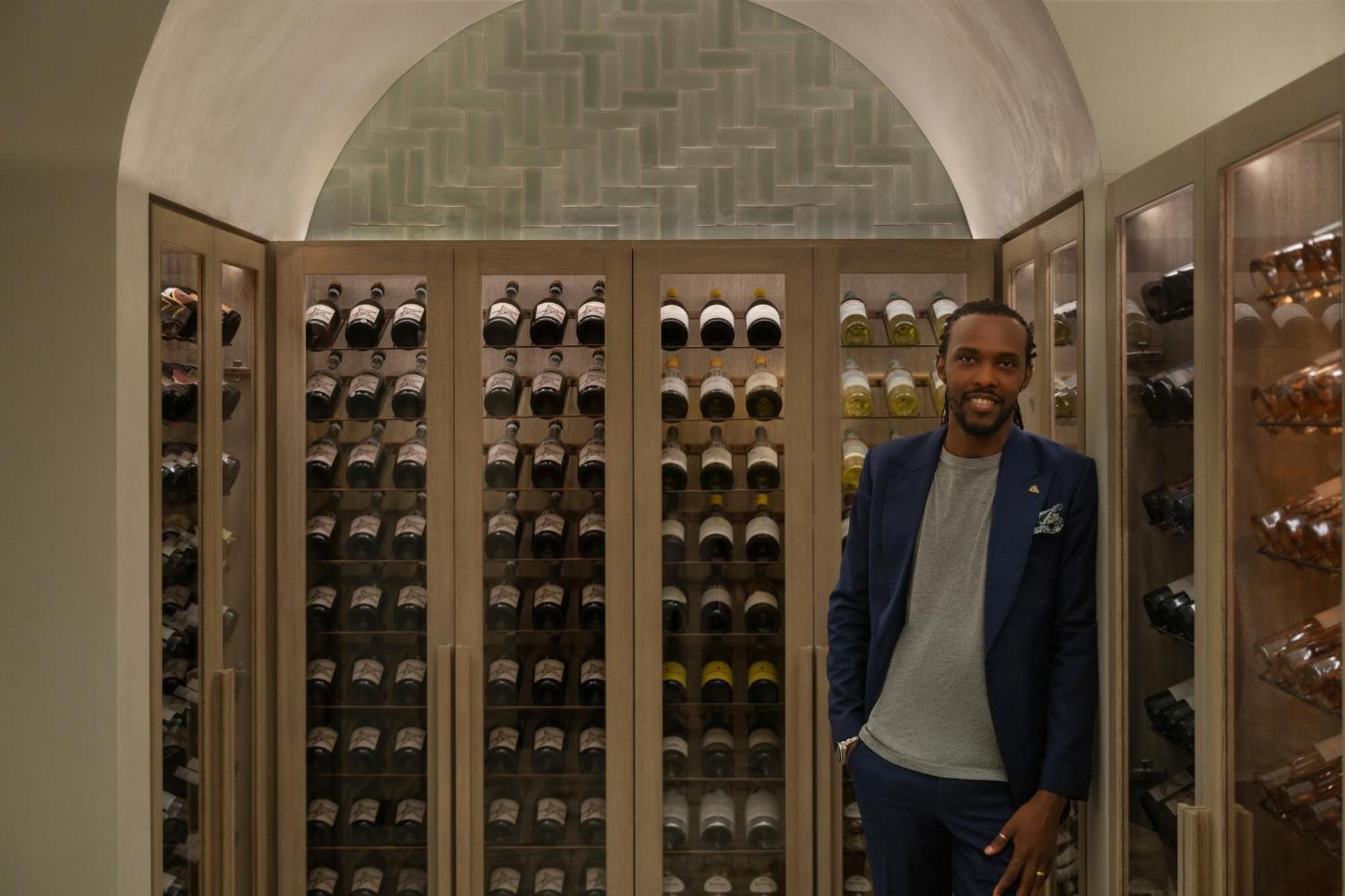 凯撒宫殿蓝水酒店 迪拜 外观 照片 Wine cellar at the Ritz-Carlton, DIFC, Dubai