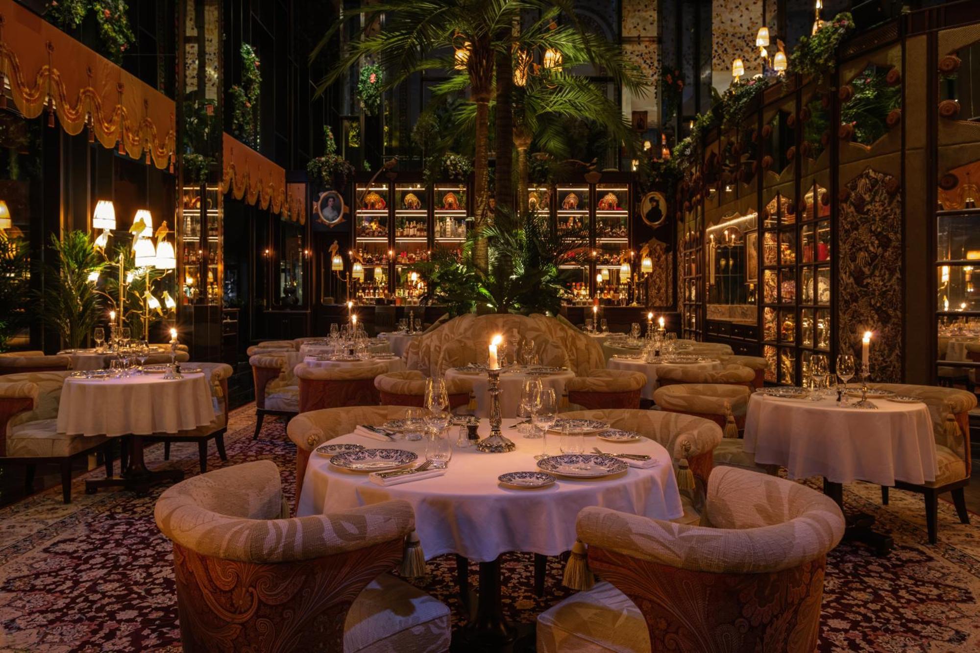 凯撒宫殿蓝水酒店 迪拜 外观 照片 The restaurant in 2011